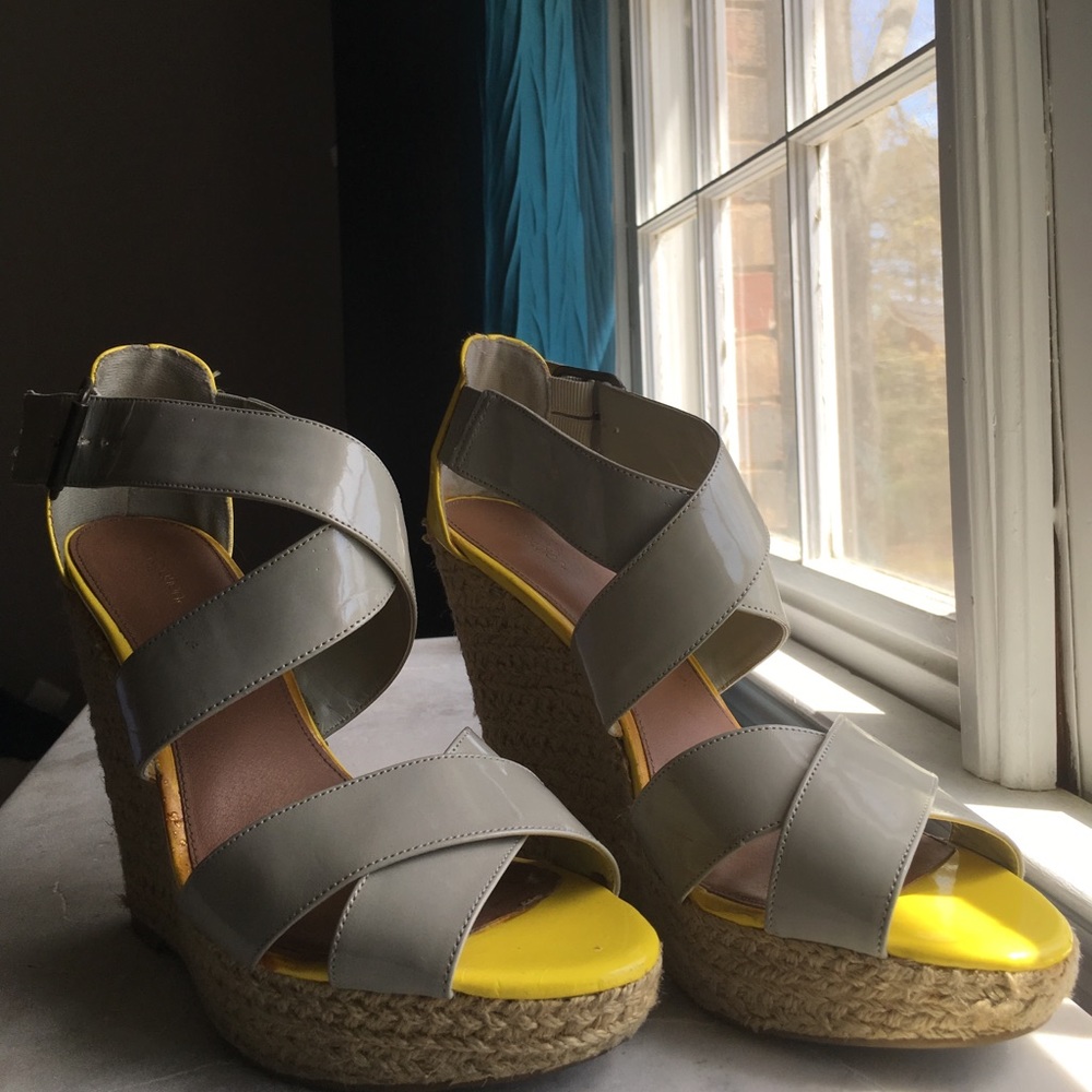 Wedge heels